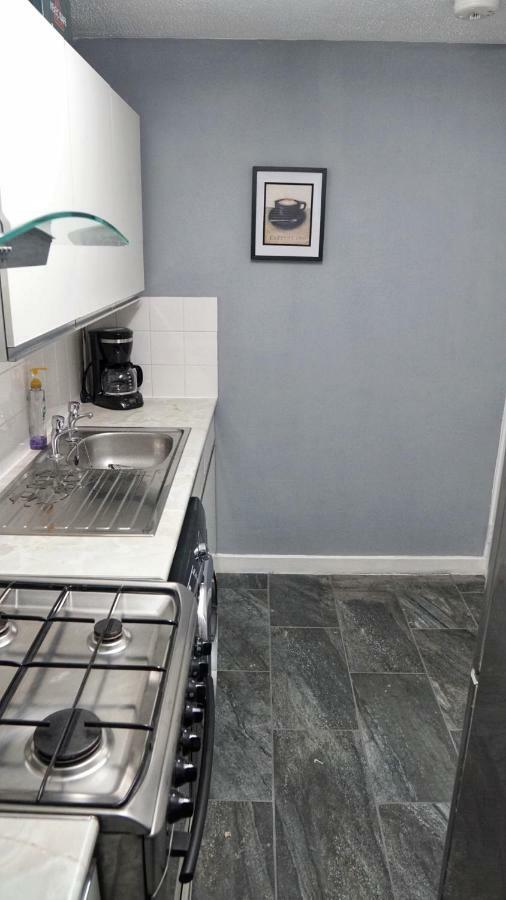 North London Apartment - Edmonton Luaran gambar
